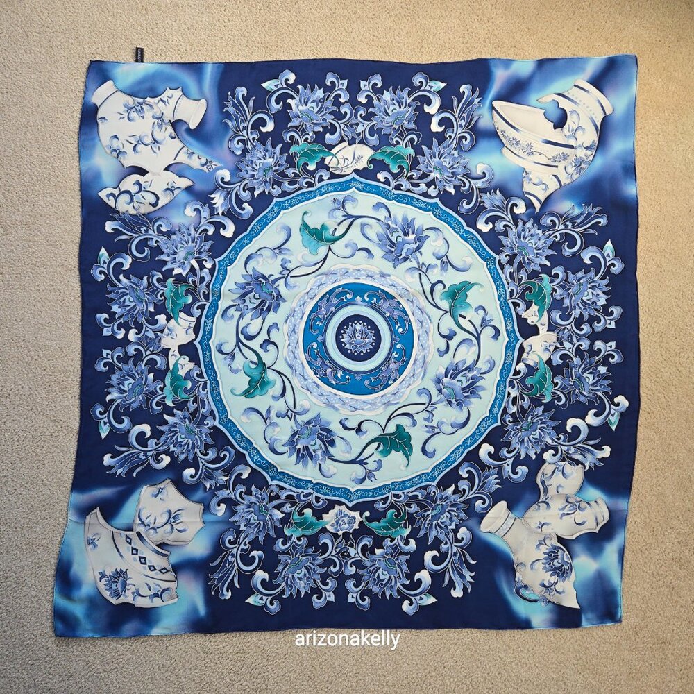 Large Silk Scarf Hand-Rolled Hems Blue - Picture 12 of 12